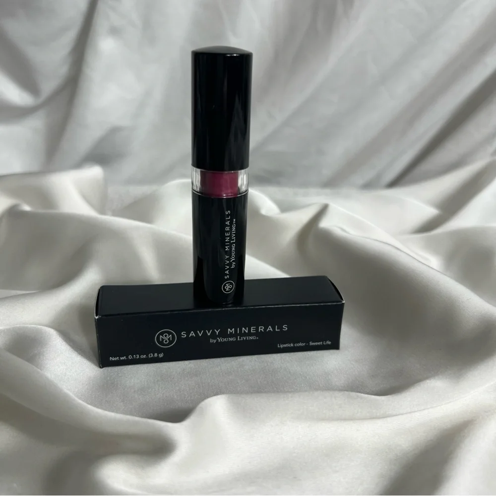Young‎ Living Savvy Minerals Lipstick Color Sweet Life Pink New in Box